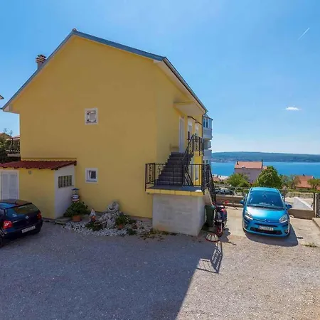 In 5289 Crikvenica