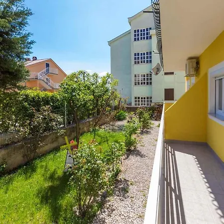 Apartment In 5289 Crikvenica