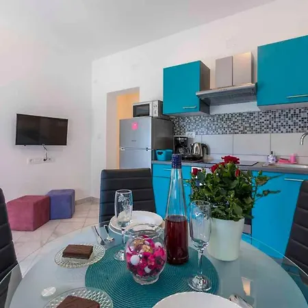 In 5289 Apartment Crikvenica